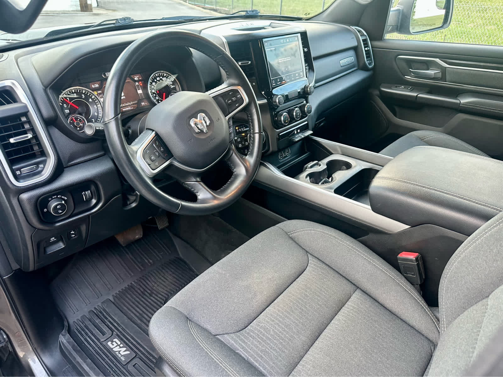 Used 2022 RAM 1500 Big Horn AWD/4WD image 11