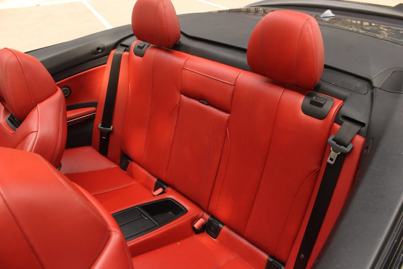 Used 2018 BMW M4 Convertible RWD image 17