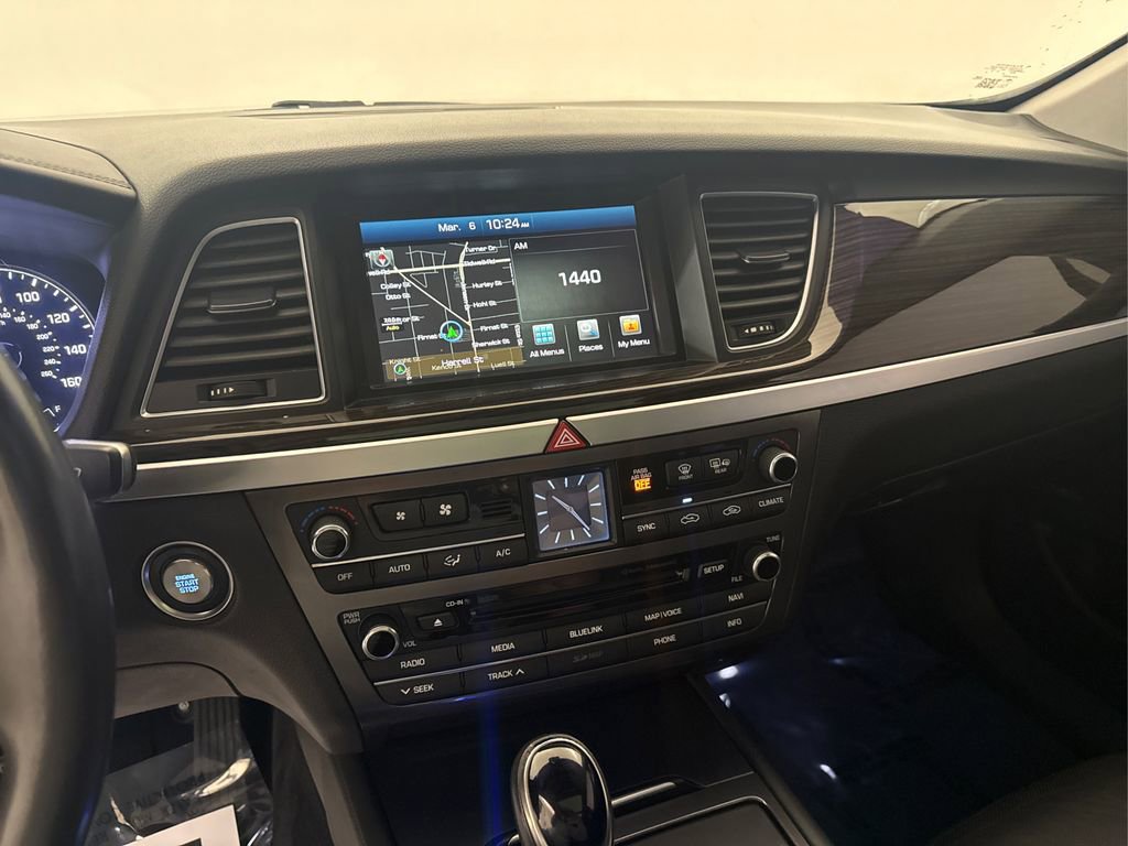 Used 2015 Hyundai Genesis 3.8 w/ Option Group 03 image 33