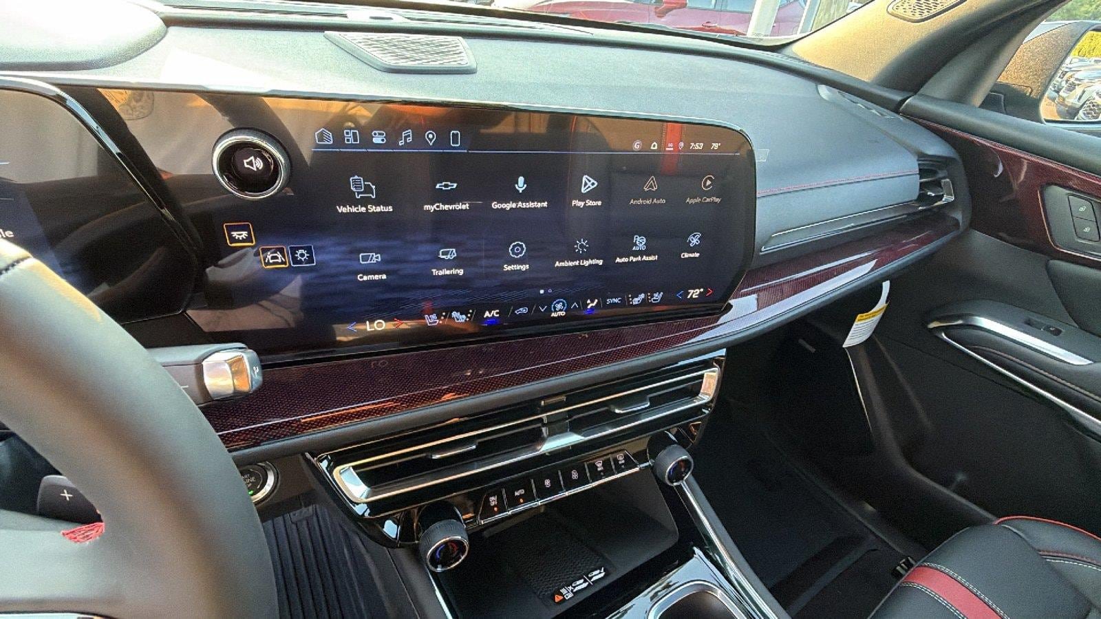 New 2027 Chevrolet Traverse RS w/ LPO, Floor Liner Package FWD image 5