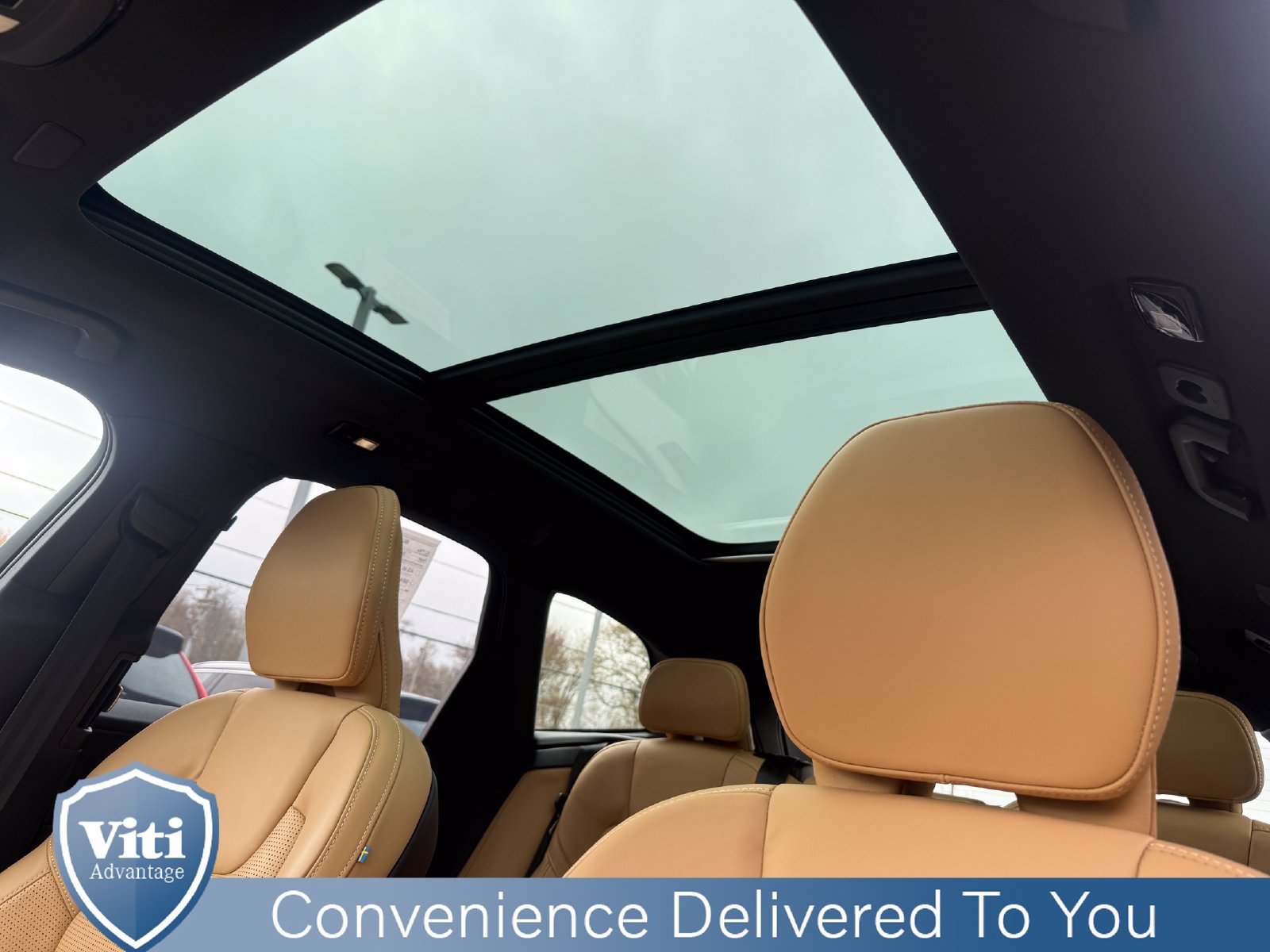 Certified 2024 Volvo XC60 T8 Ultimate AWD/4WD image 19