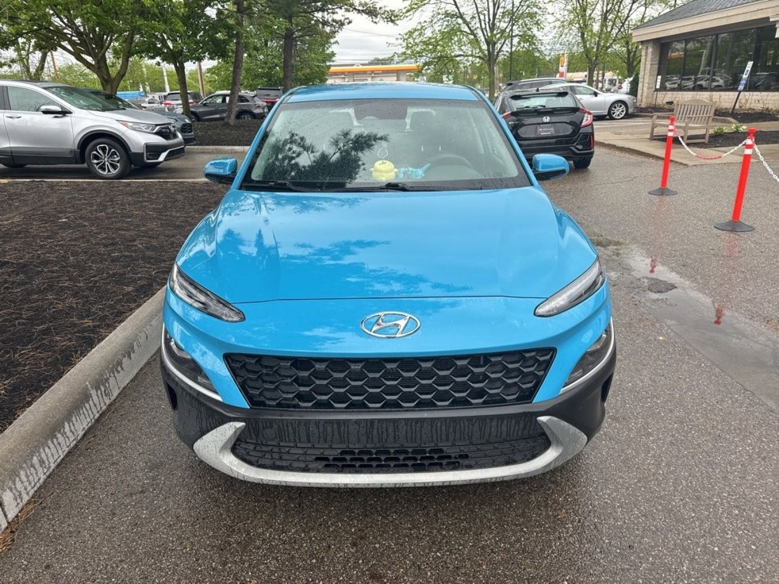 Used 2022 Hyundai Kona SE image 4