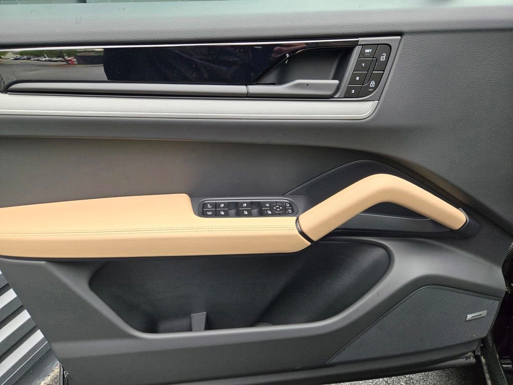 New 2026 Porsche Cayenne E-Hybrid image 20