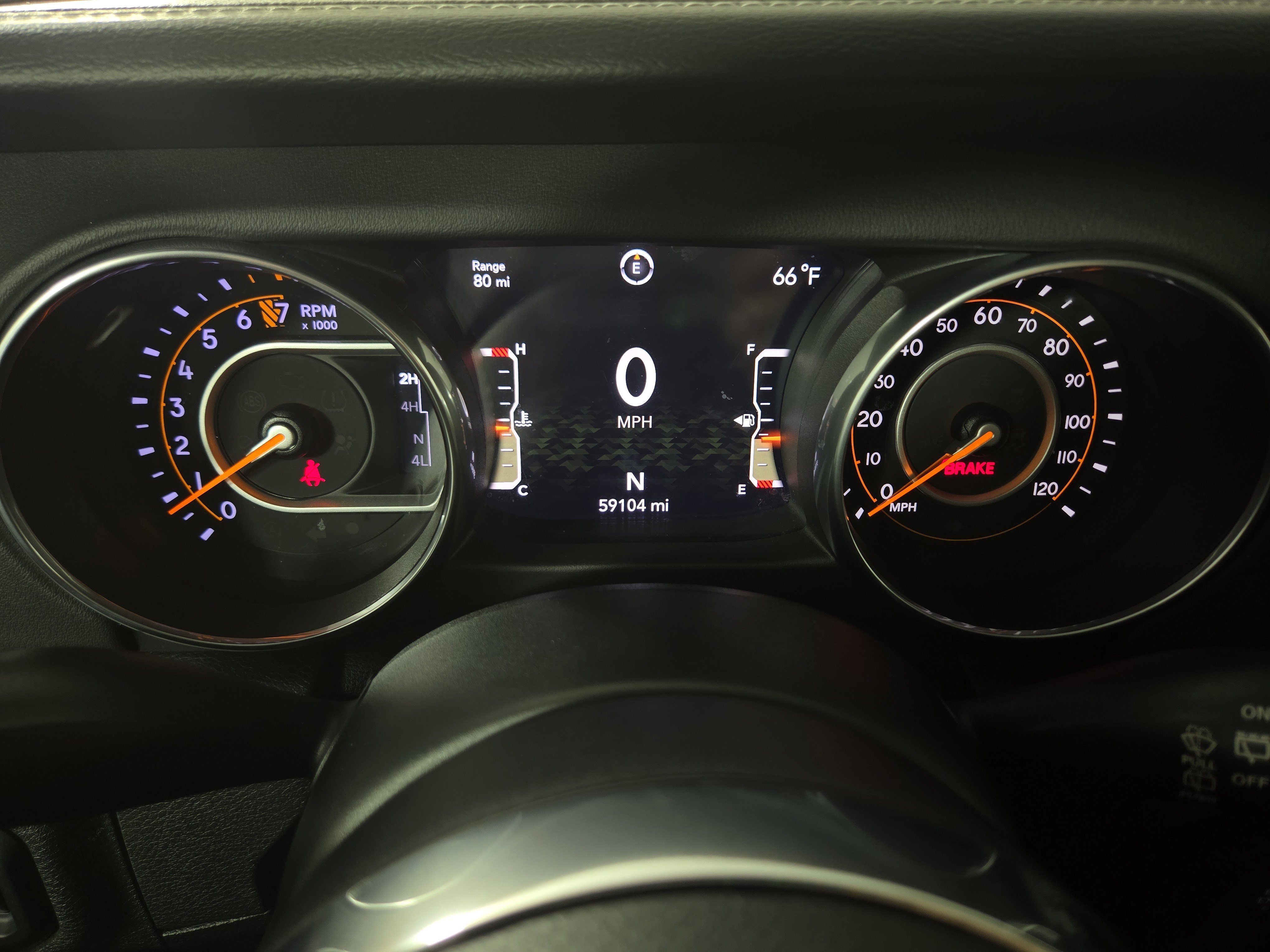 Used 2018 Jeep Wrangler Unlimited Sahara image 18