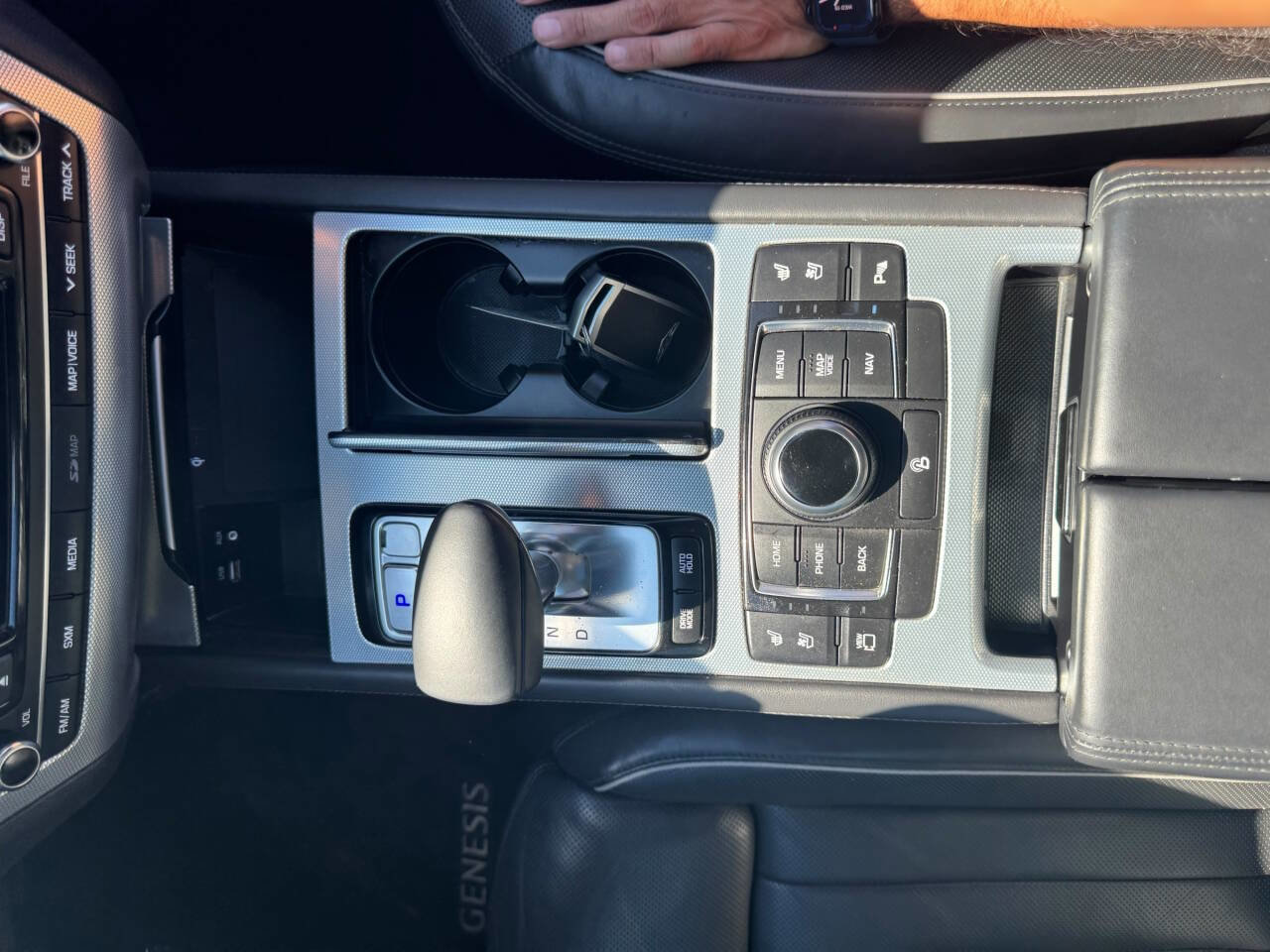 Used 2018 Genesis G80 3.8 w/ Option Group 03 image 29