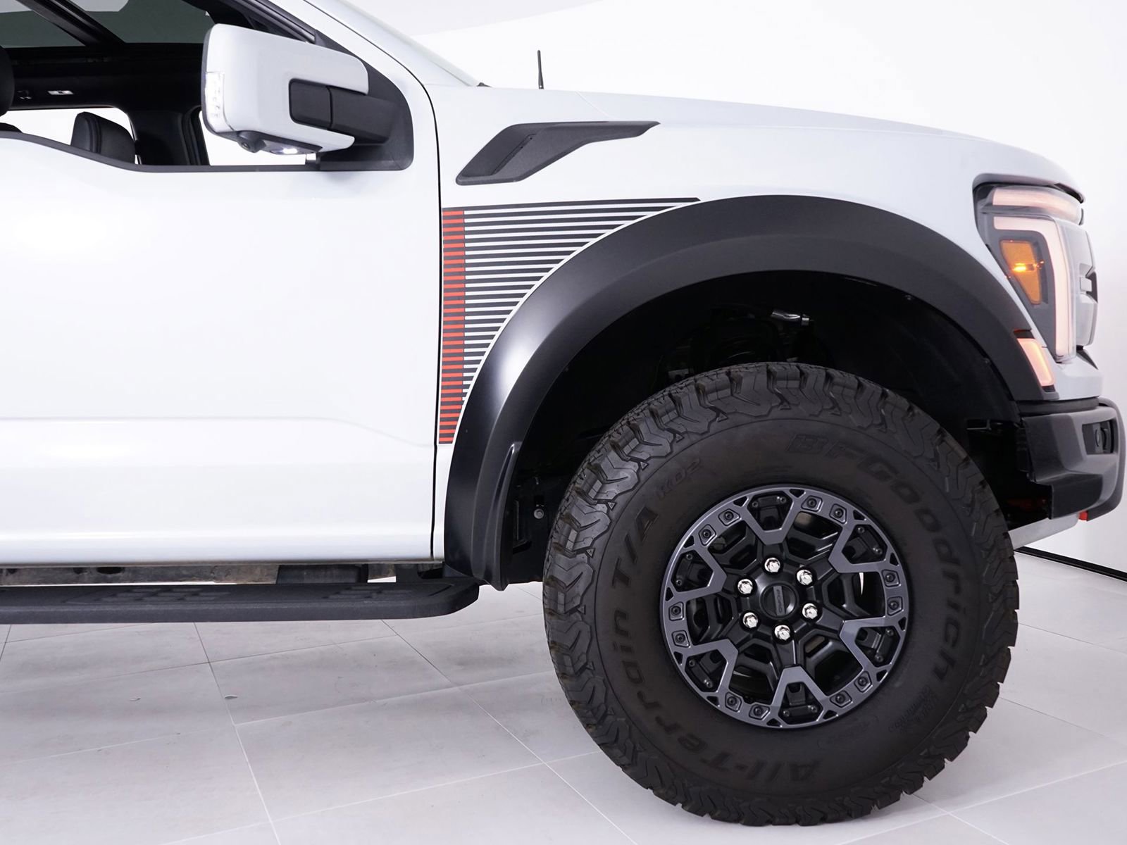 Used 2025 Ford F150 Raptor w/ Equipment Group 803A Raptor R image 16