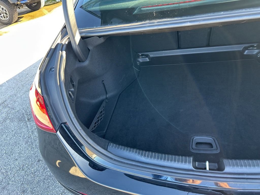 Used 2025 Mercedes-Benz C 300 Sedan image 29