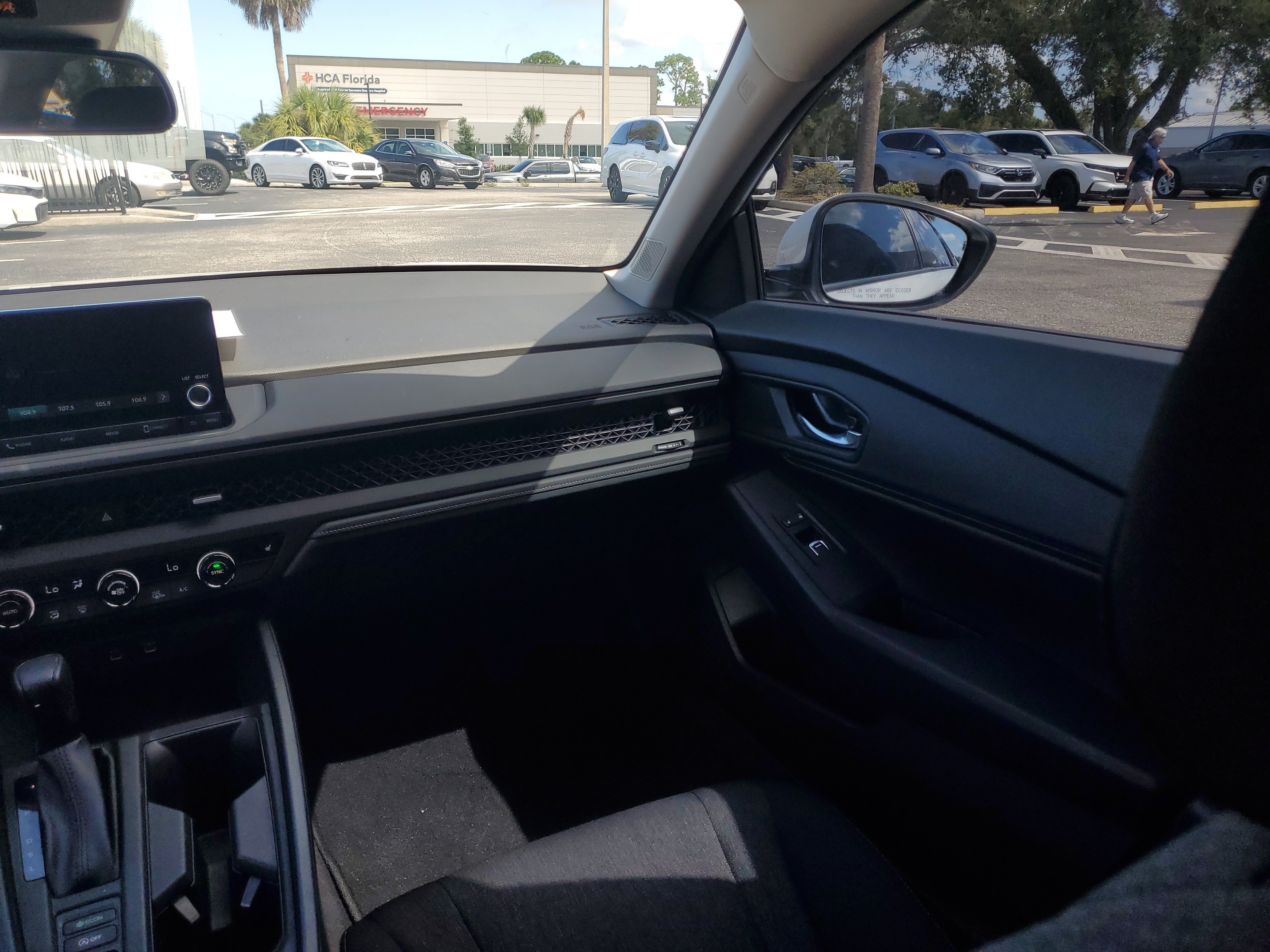 Used 2023 Honda Accord EX image 19