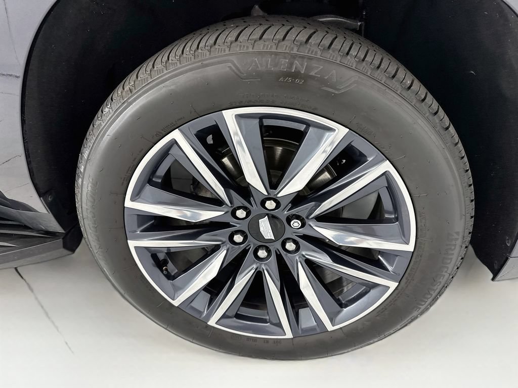 Used 2023 Cadillac Escalade Sport Platinum w/ Heavy-Duty Trailer Package AWD/4WD image 32