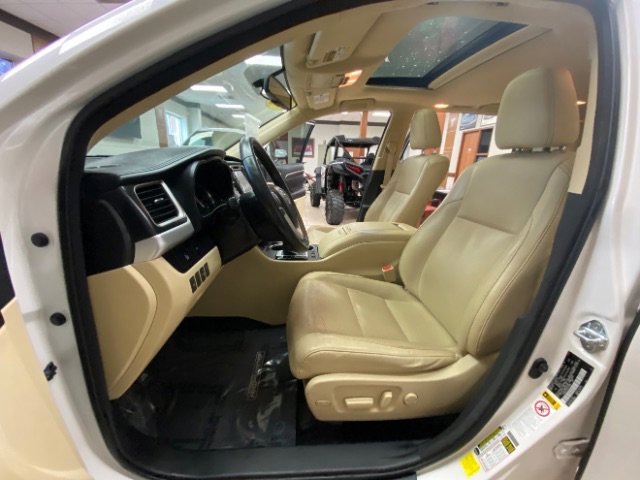 Used 2016 Toyota Highlander Limited AWD/4WD image 15