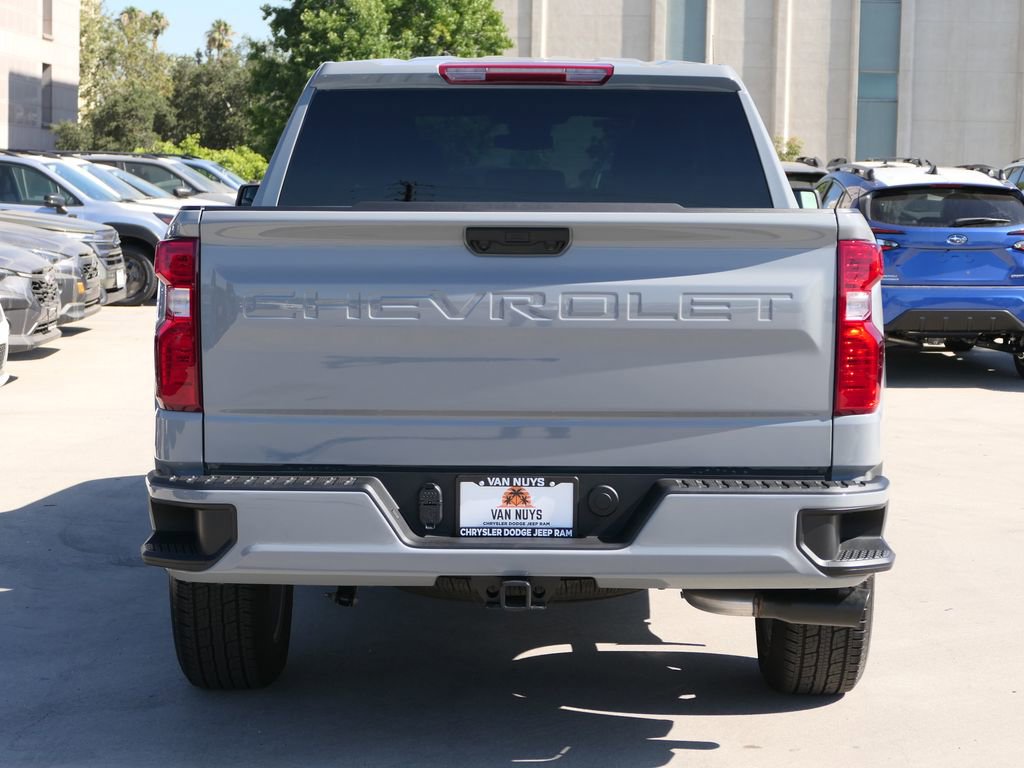 Used 2025 Chevrolet Silverado 1500 Custom image 6