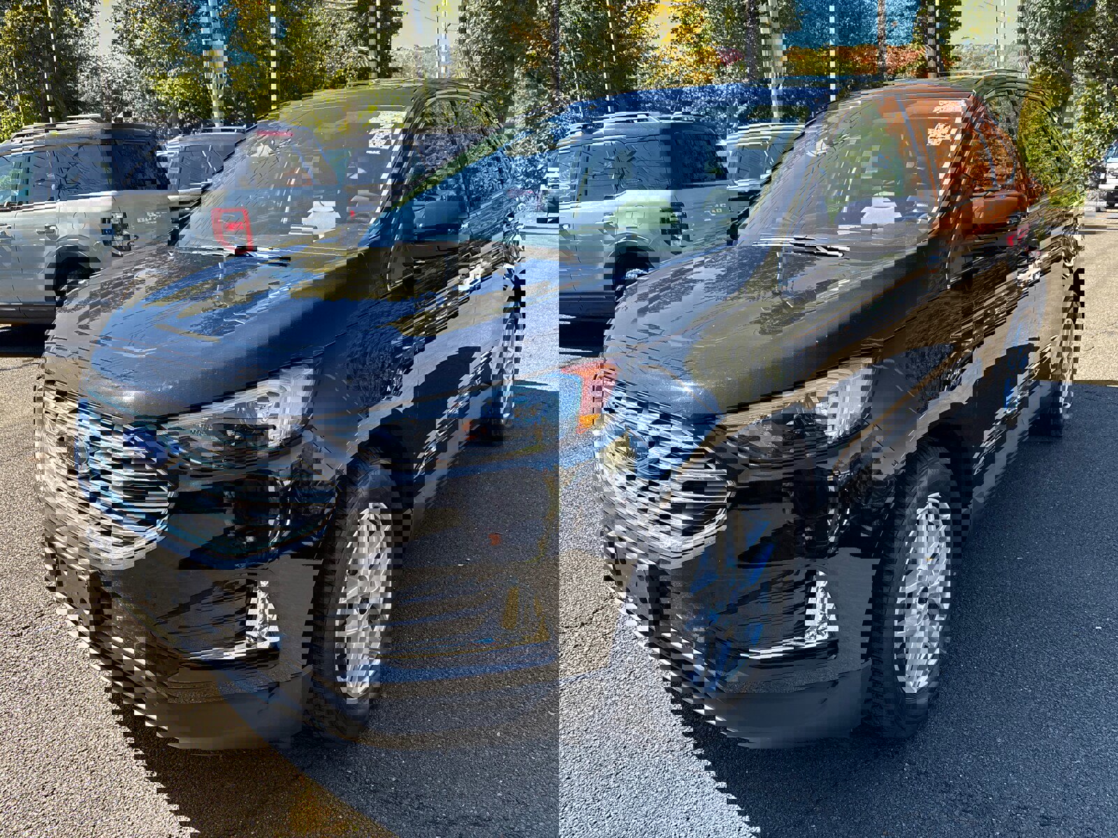 Used 2022 Ford Edge SEL image 3