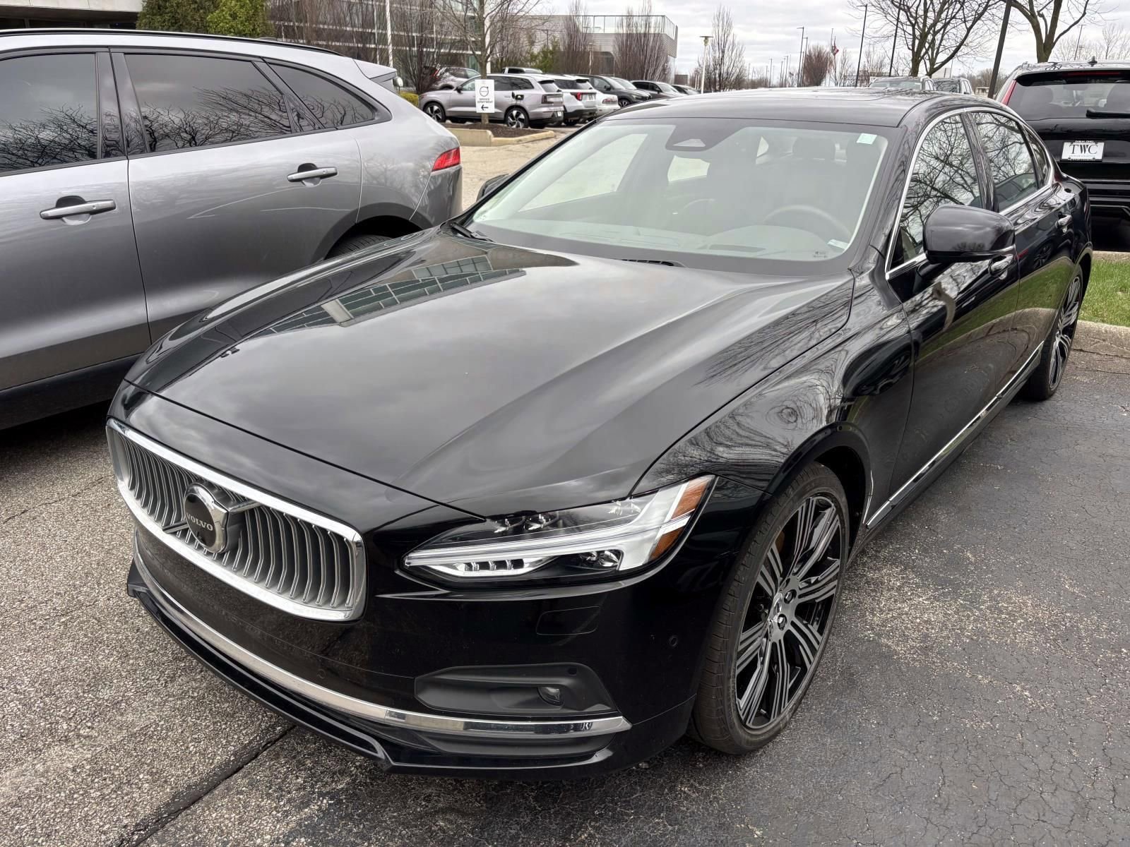Used 2023 Volvo S90 B6 Ultimate w/ Lounge Package