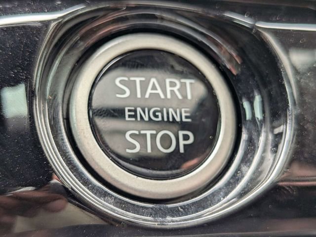 Used 2024 Nissan Pathfinder Platinum image 30