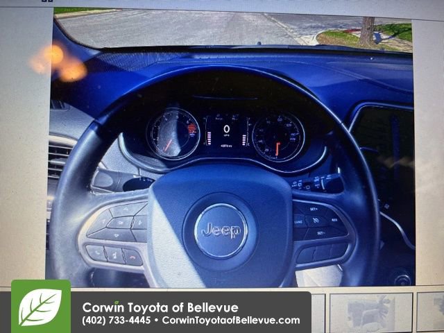 Used 2020 Jeep Cherokee Latitude Plus w/ Cold Weather Group AWD/4WD image 15
