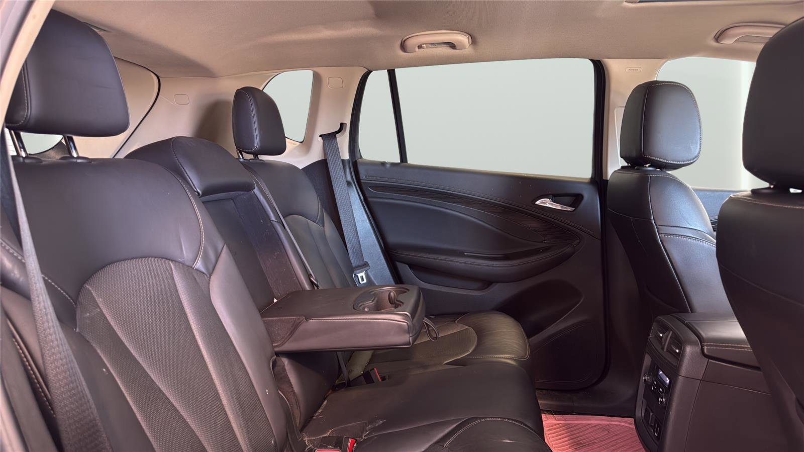 Used 2018 Buick Envision Essence image 14