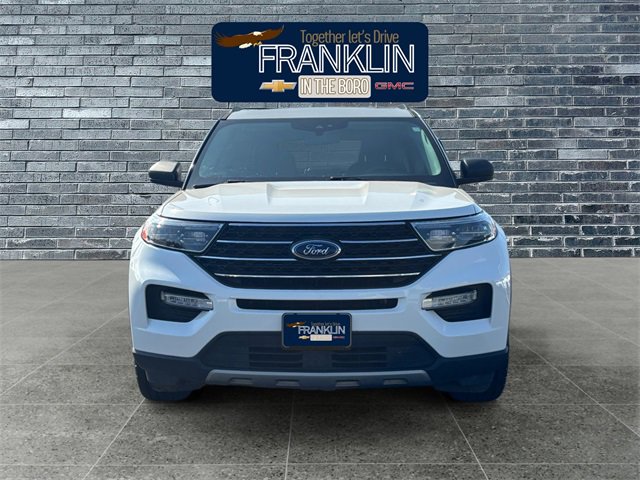 Used 2022 Ford Explorer XLT w/ Equipment Group 202A image 8