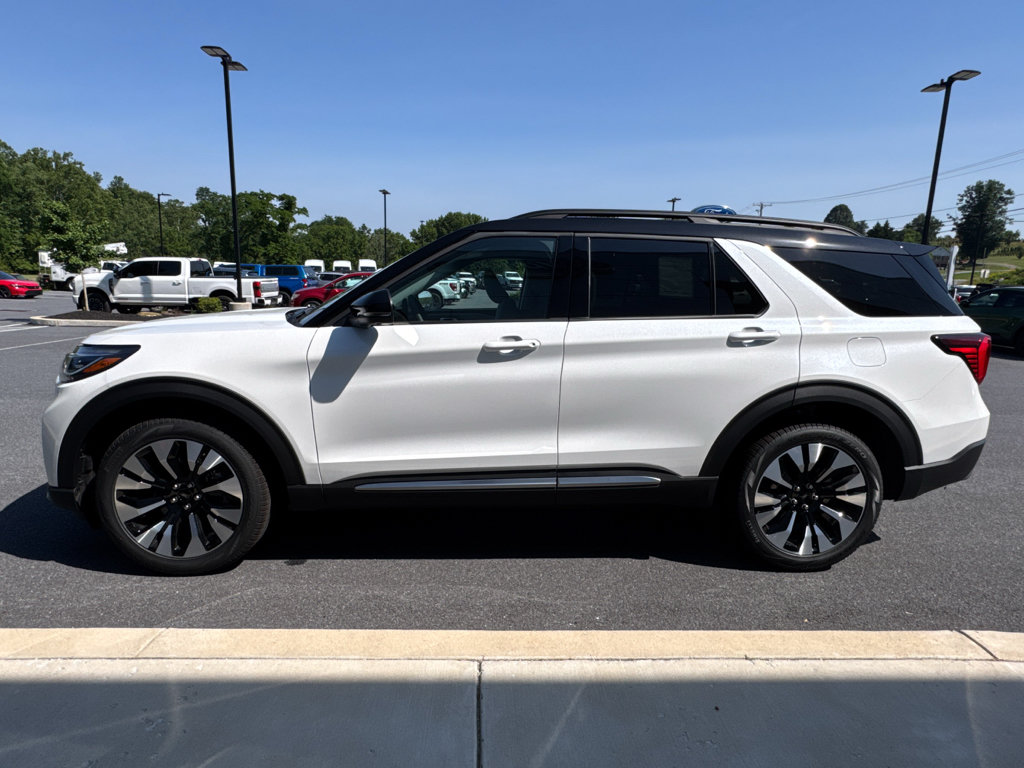 New 2026 Ford Explorer Platinum w/ LUX Leather Package AWD/4WD image 12