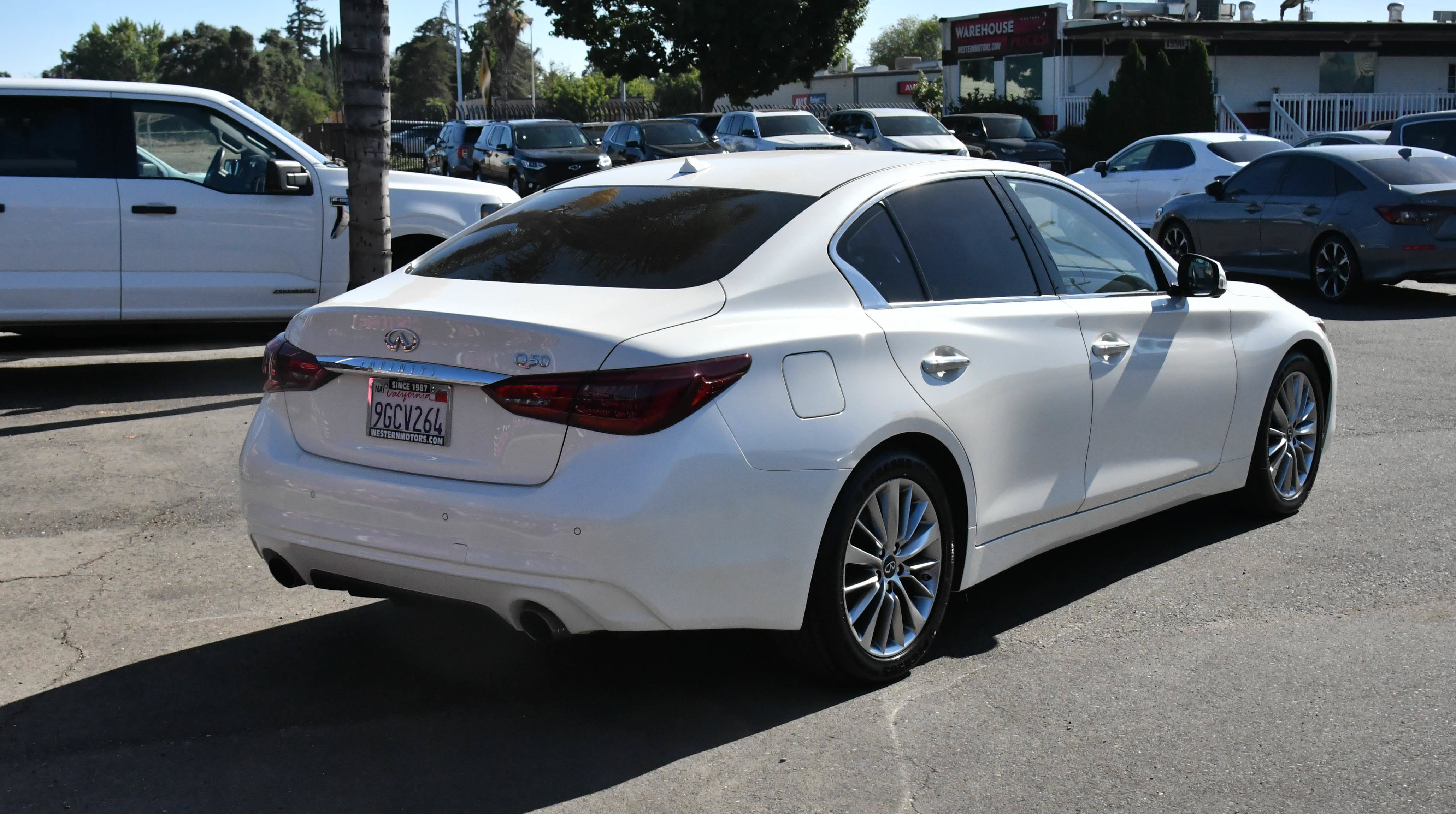 Used 2023 INFINITI Q50 Luxe RWD image 8