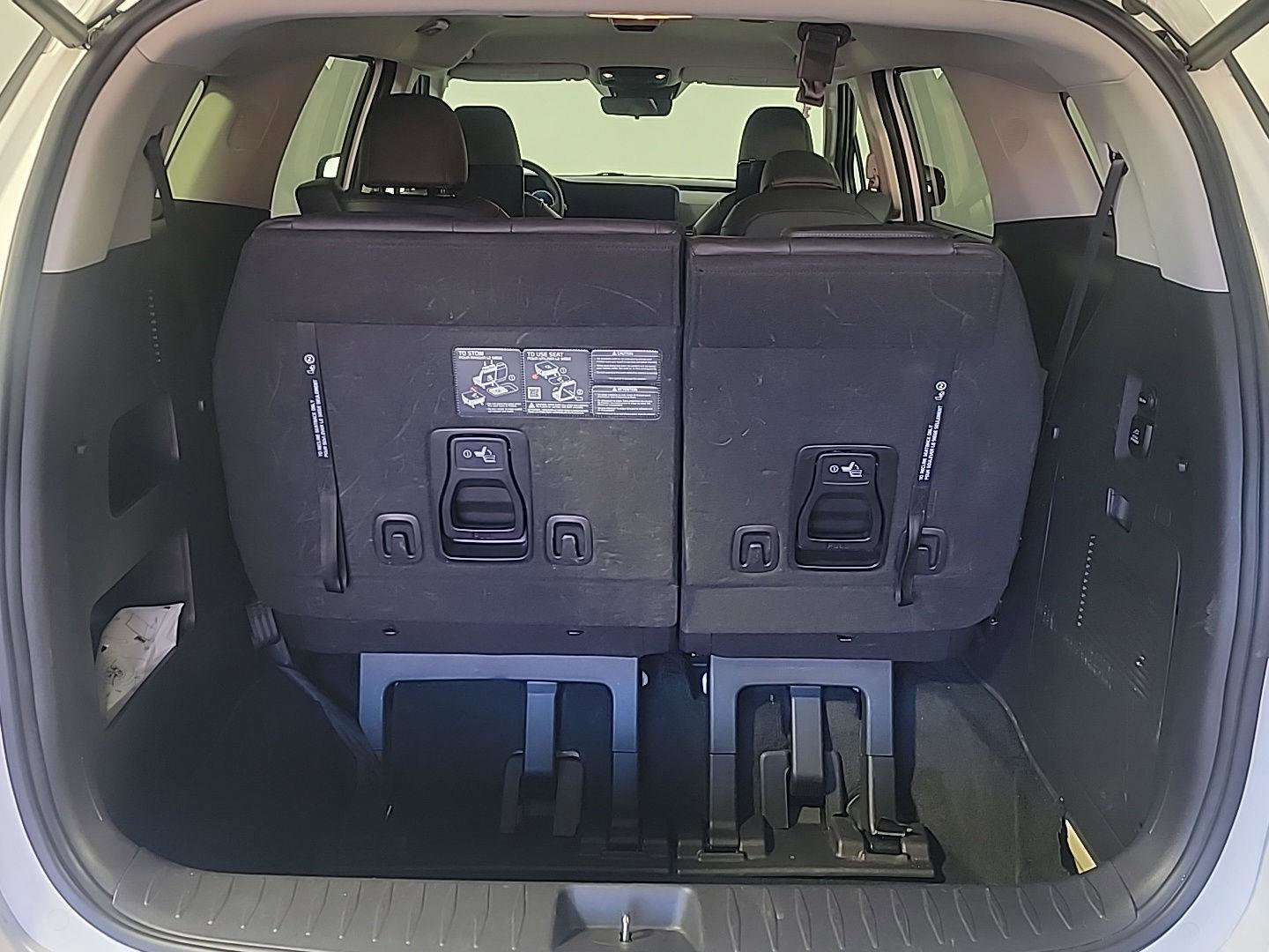 Used 2024 Kia Carnival SX image 9