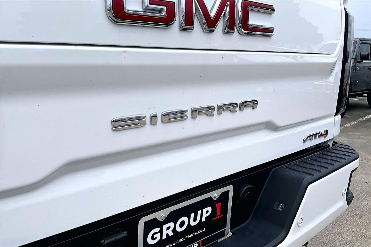 Used 2025 GMC Sierra 2500 AT4 w/ AT4 Premium Plus Package AWD/4WD image 29