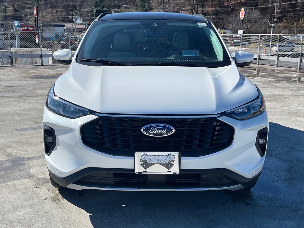 New 2026 Ford Escape Platinum w/ Premium Technology Package image 5