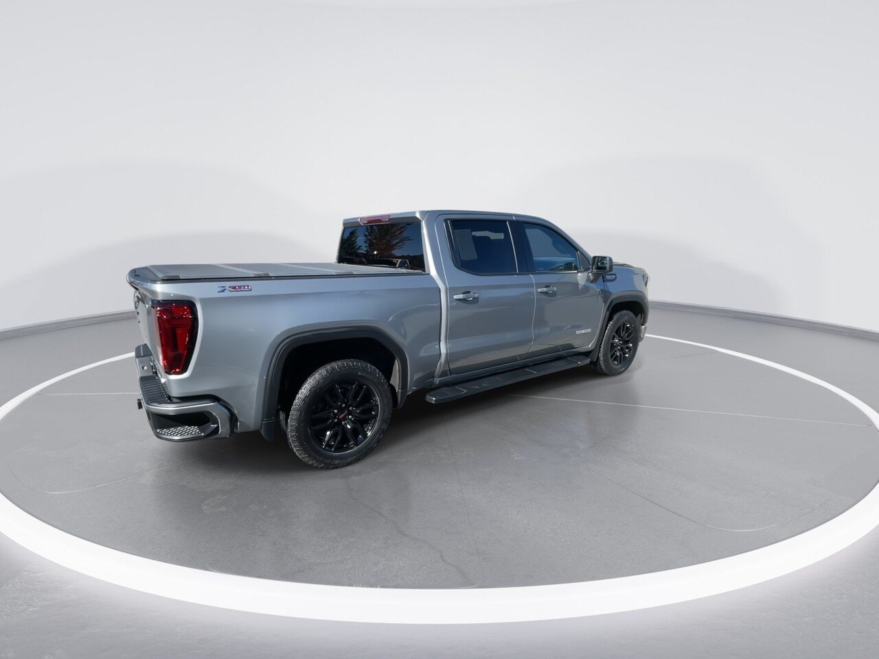 Used 2024 GMC Sierra 1500 Elevation w/ X31 Off-Road Package AWD/4WD image 8