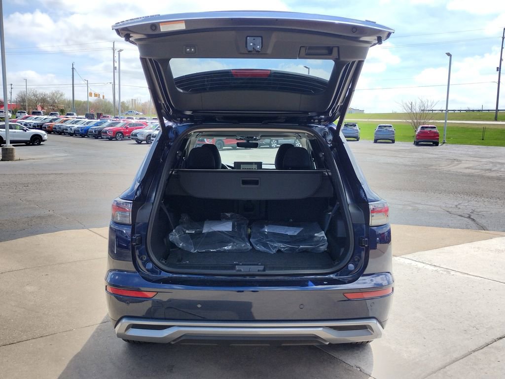 New 2026 Mitsubishi Outlander SE AWD/4WD image 18