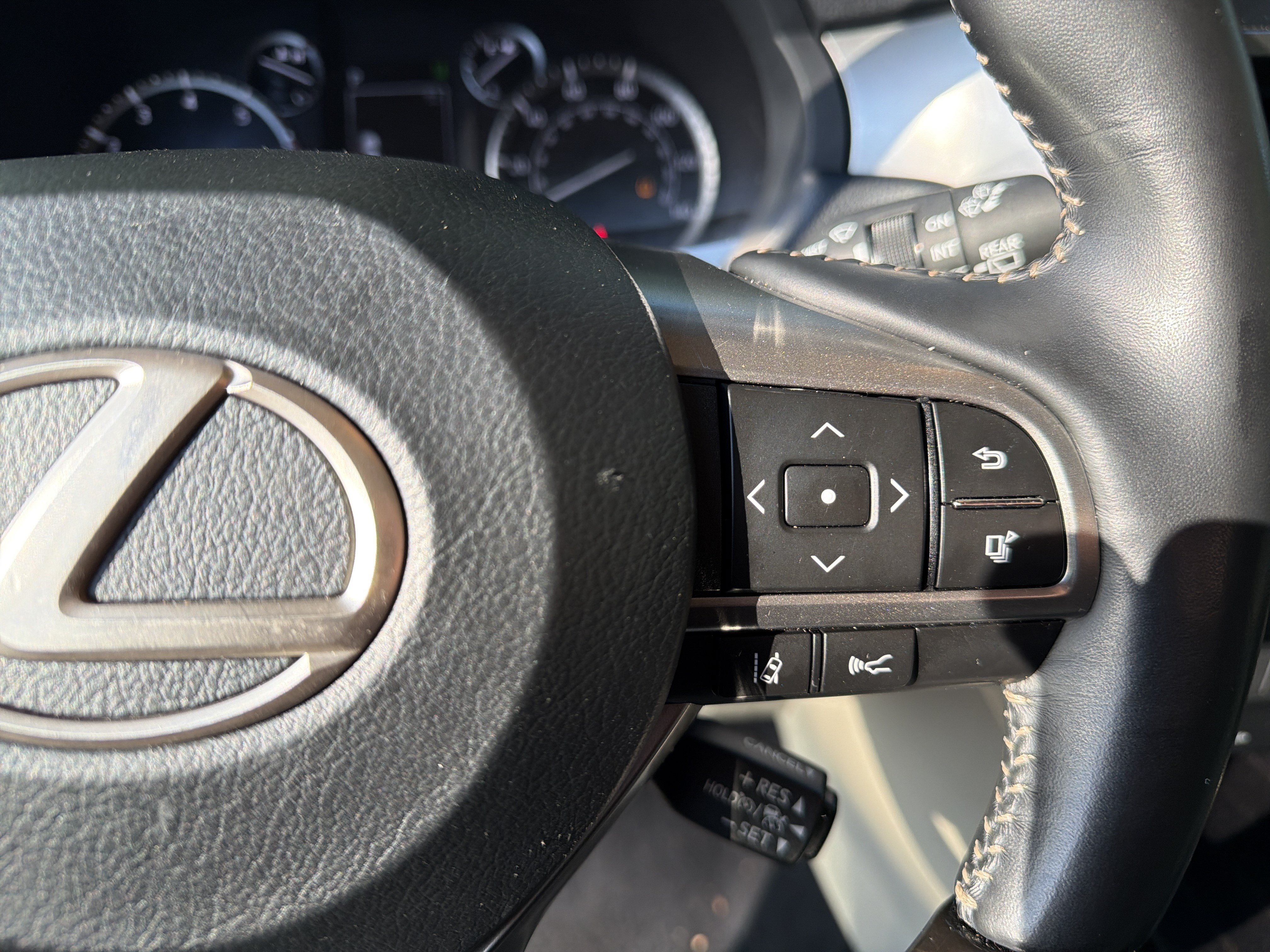 Certified 2023 Lexus GX 460 Premium AWD/4WD image 20