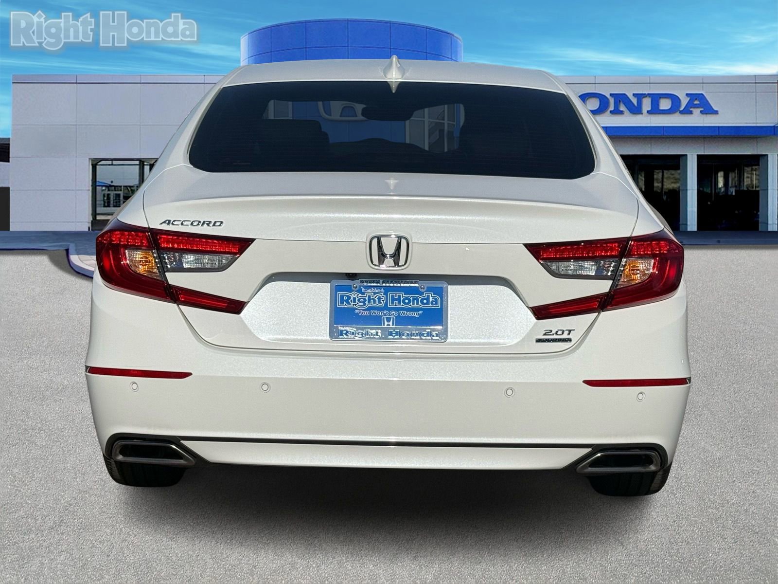 Used 2022 Honda Accord Touring image 8
