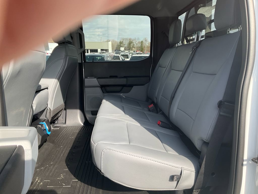 New 2026 Ford F350 XL w/ XL Chrome Package image 14