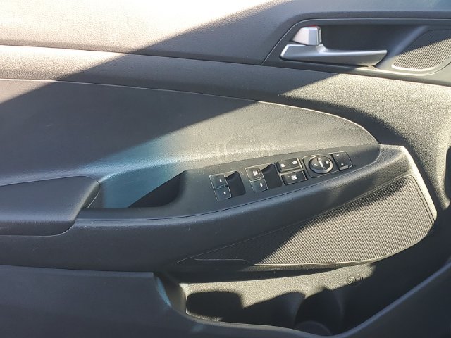 Used 2017 Hyundai Tucson Sport AWD/4WD image 16