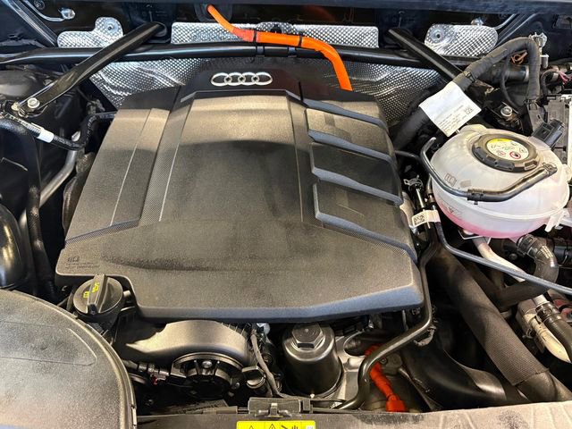 Used 2022 Audi Q5 e Premium Plus w/ Premium Plus Package image 38