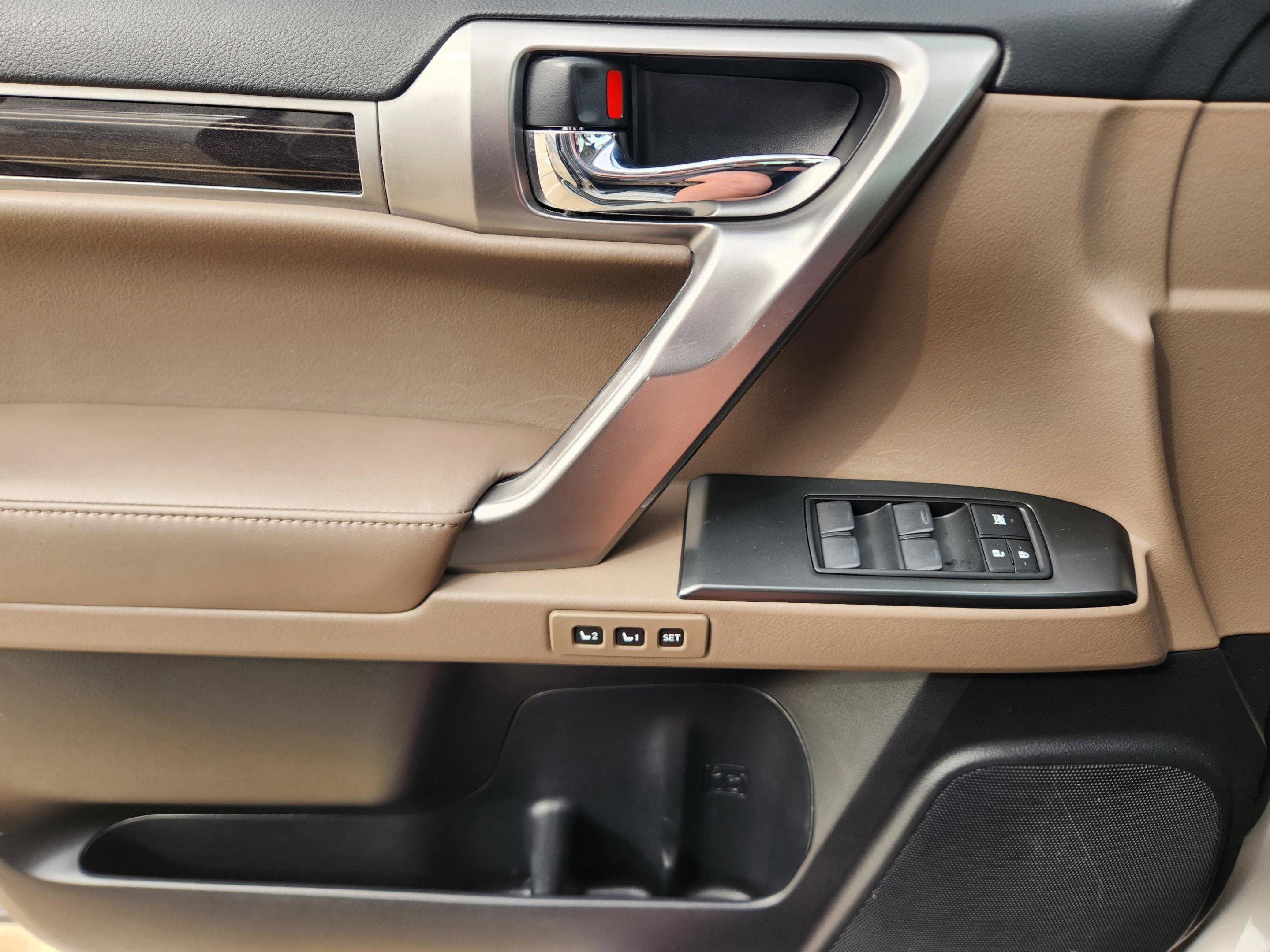 Used 2023 Lexus GX 460 Luxury w/ Sport Design Package image 21