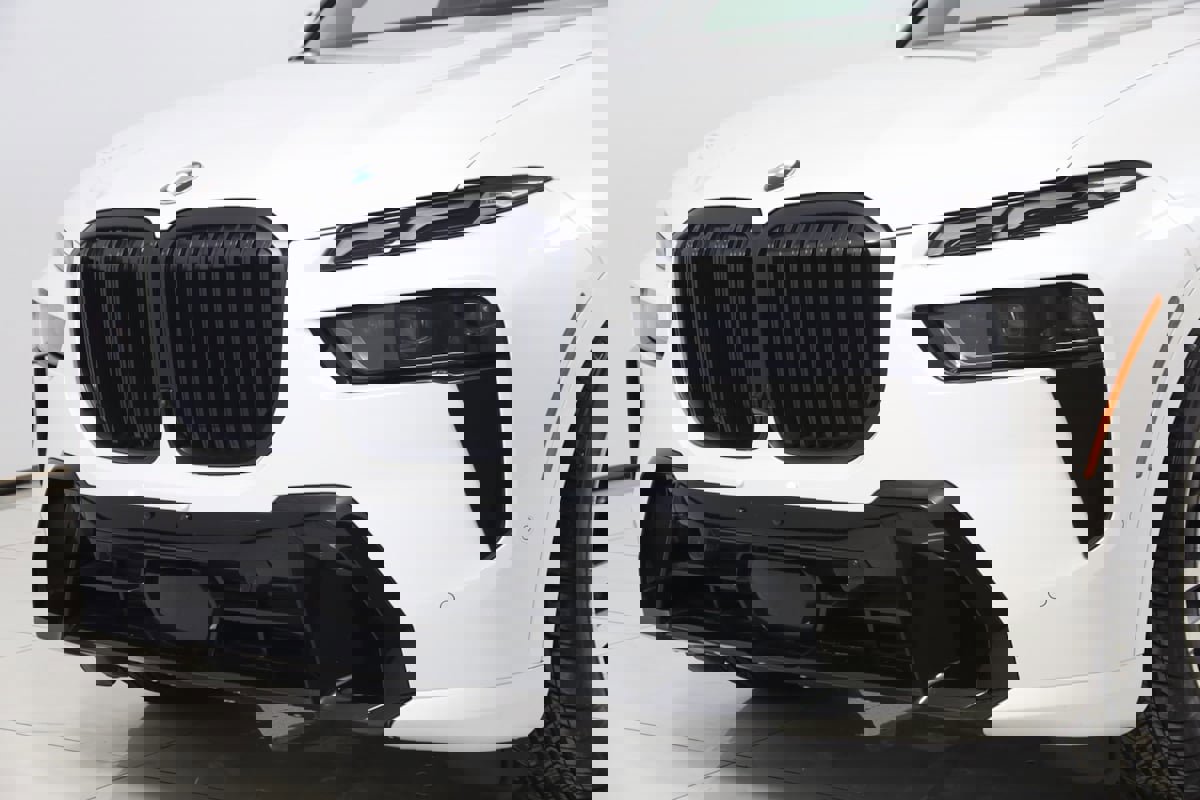 Used 2023 BMW X7 xDrive40i w/ M Sport Package image 66