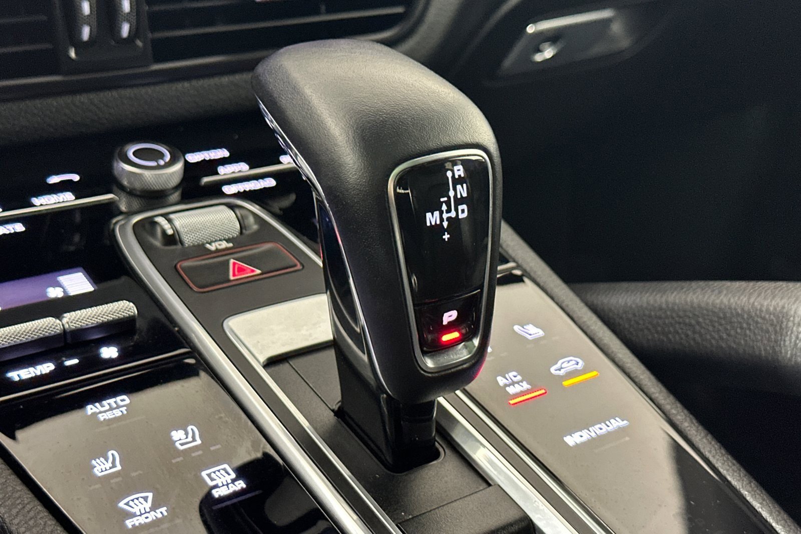 Used 2023 Porsche Cayenne S image 21