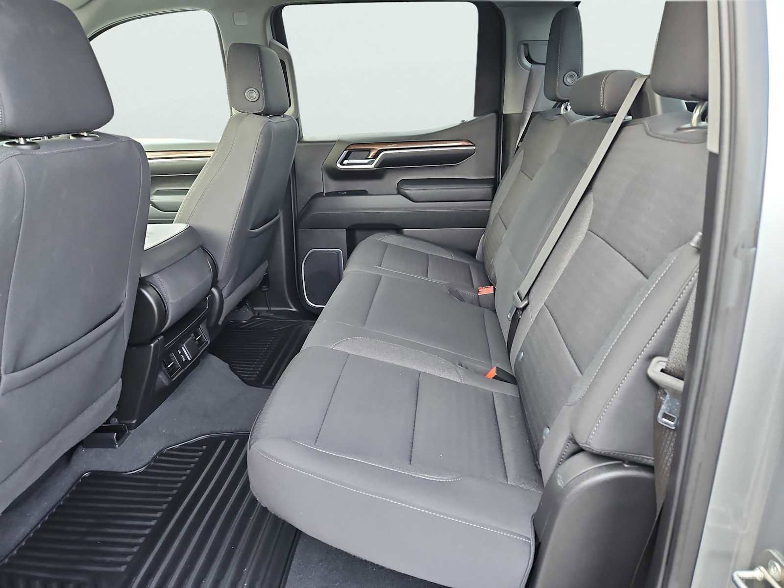 Used 2023 Chevrolet Silverado 1500 LT image 33