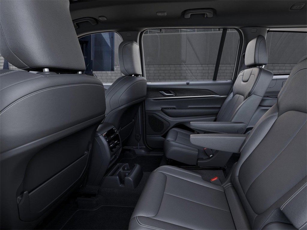 New 2025 Jeep Grand Cherokee L Limited w/ Luxury Tech Group II image 23