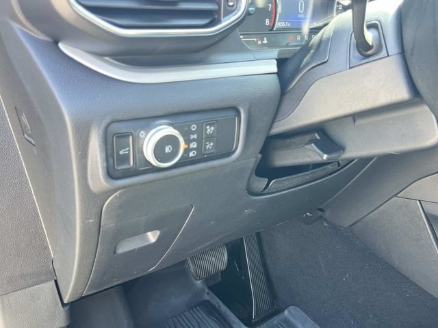 Used 2023 Ford Explorer XLT w/ Equipment Group 202A AWD/4WD image 37