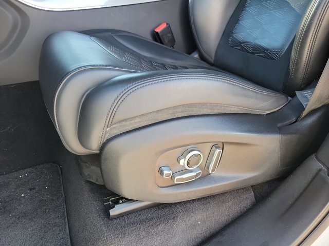 Used 2022 Land Rover Range Rover Sport SVR image 6