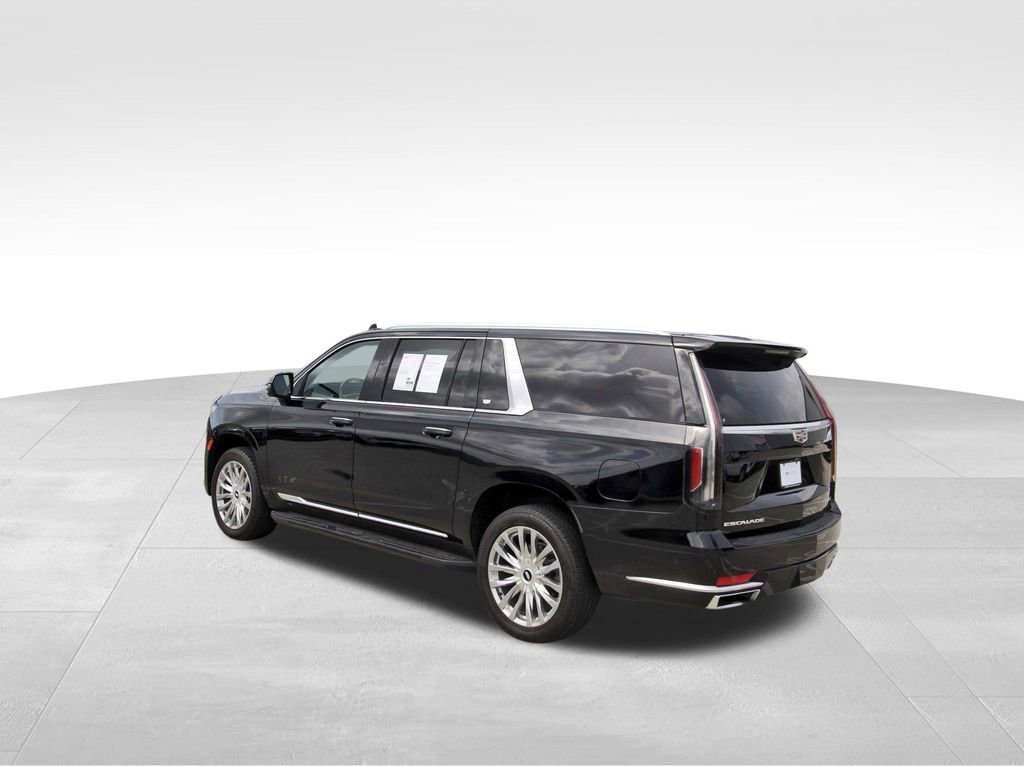 Used 2023 Cadillac Escalade ESV Premium Luxury RWD image 3
