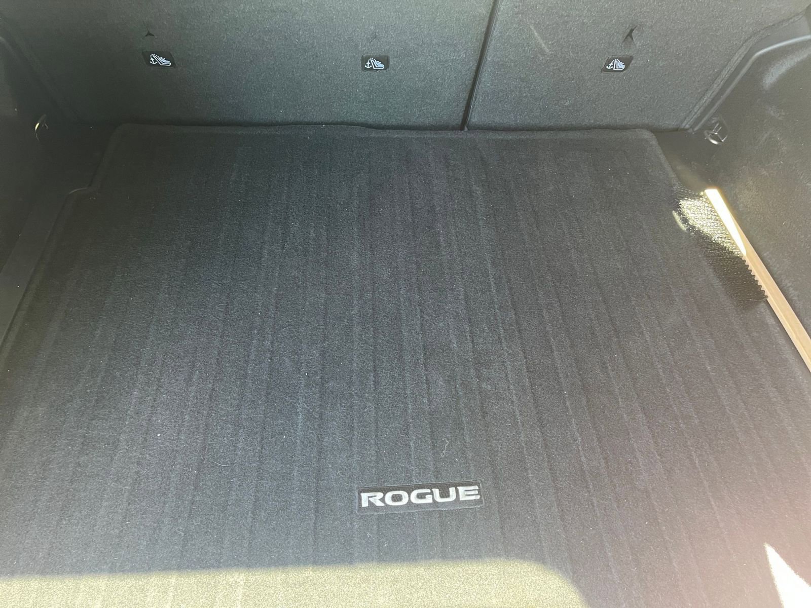 Used 2025 Nissan Rogue SV AWD/4WD image 33