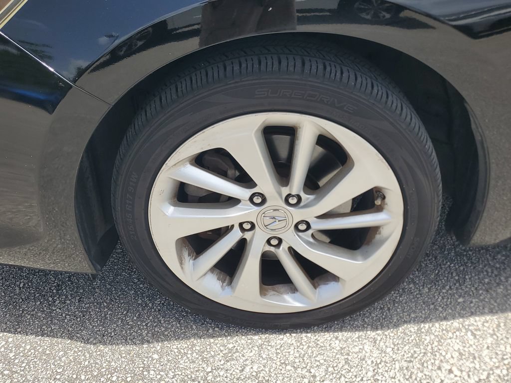 Used 2017 Acura ILX FWD image 3