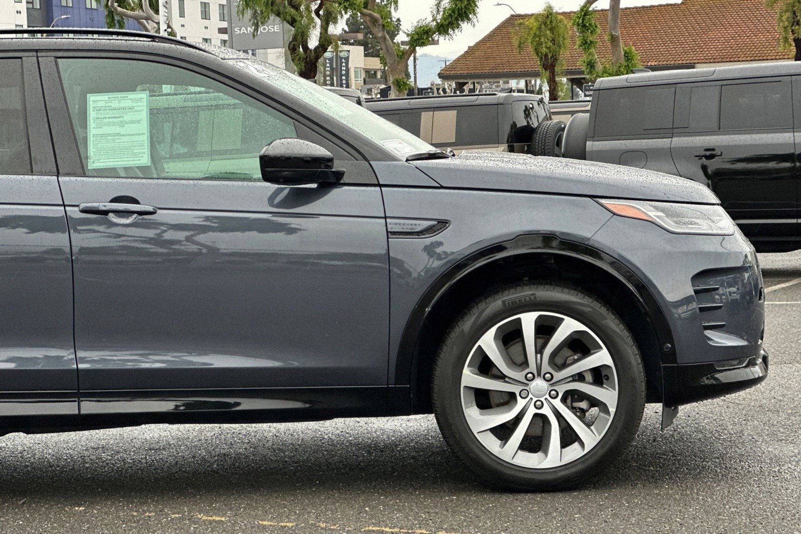 Certified 2025 Land Rover Discovery Sport Dynamic SE AWD/4WD image 37