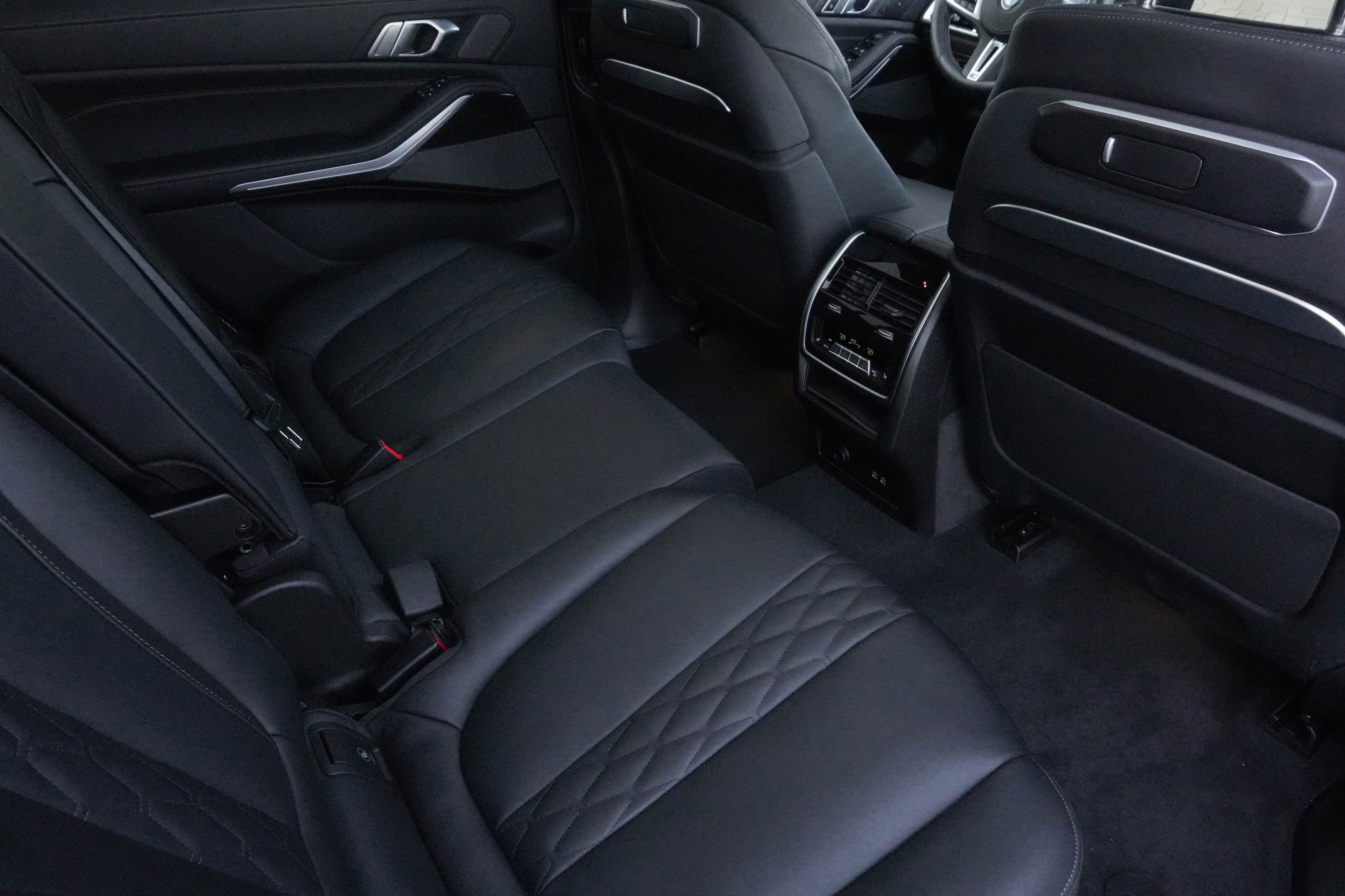 Used 2026 BMW X7 M60i image 35