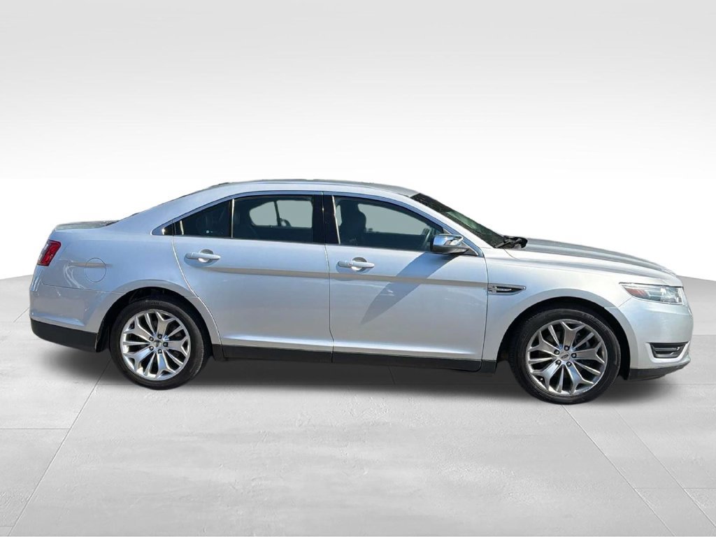 Used 2019 Ford Taurus Limited FWD image 2