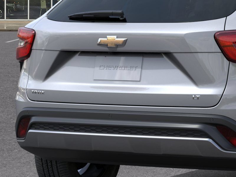 New 2026 Chevrolet Trax LT w/ Driver Confidence Package FWD image 14