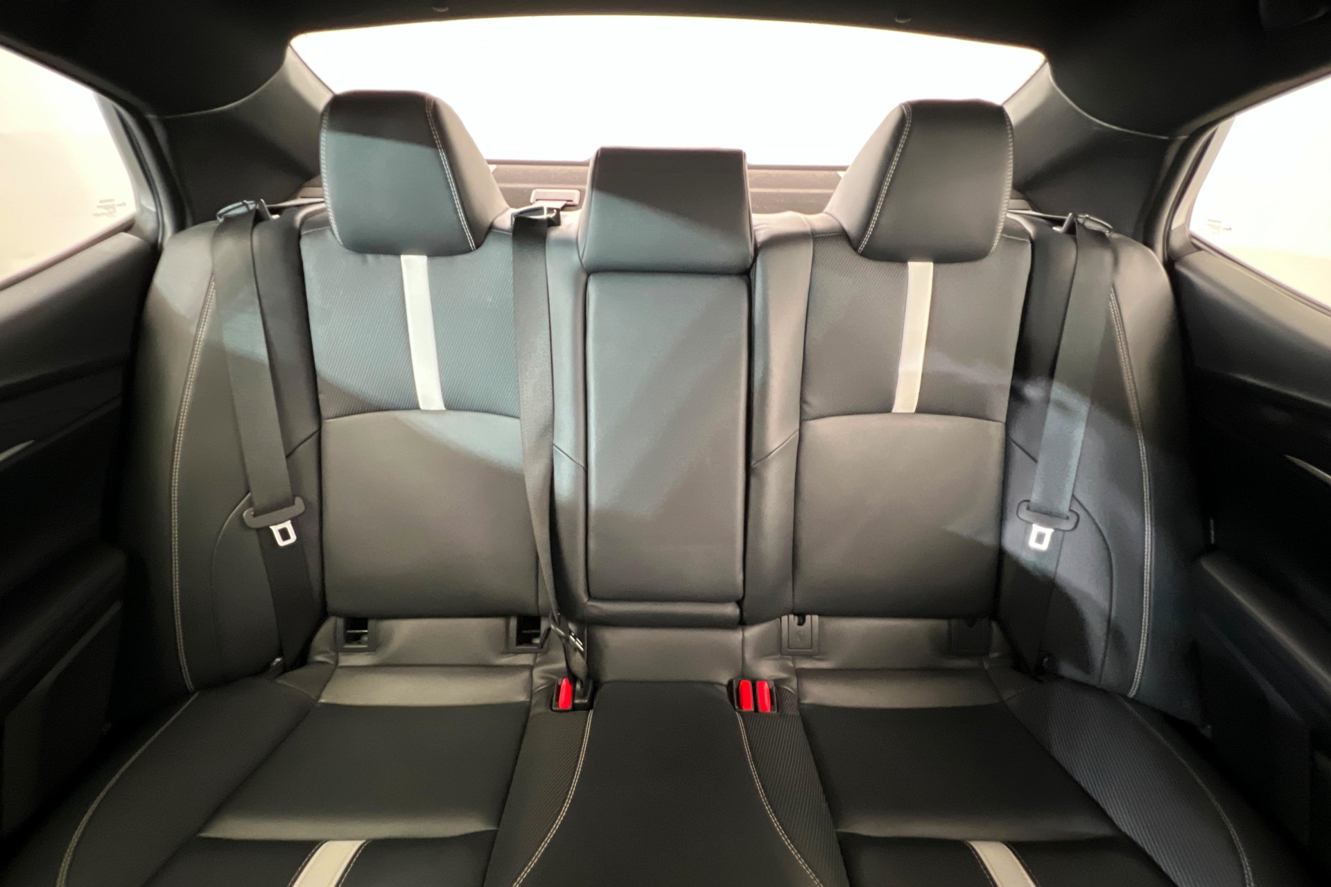Used 2025 Toyota Camry SE FWD image 25
