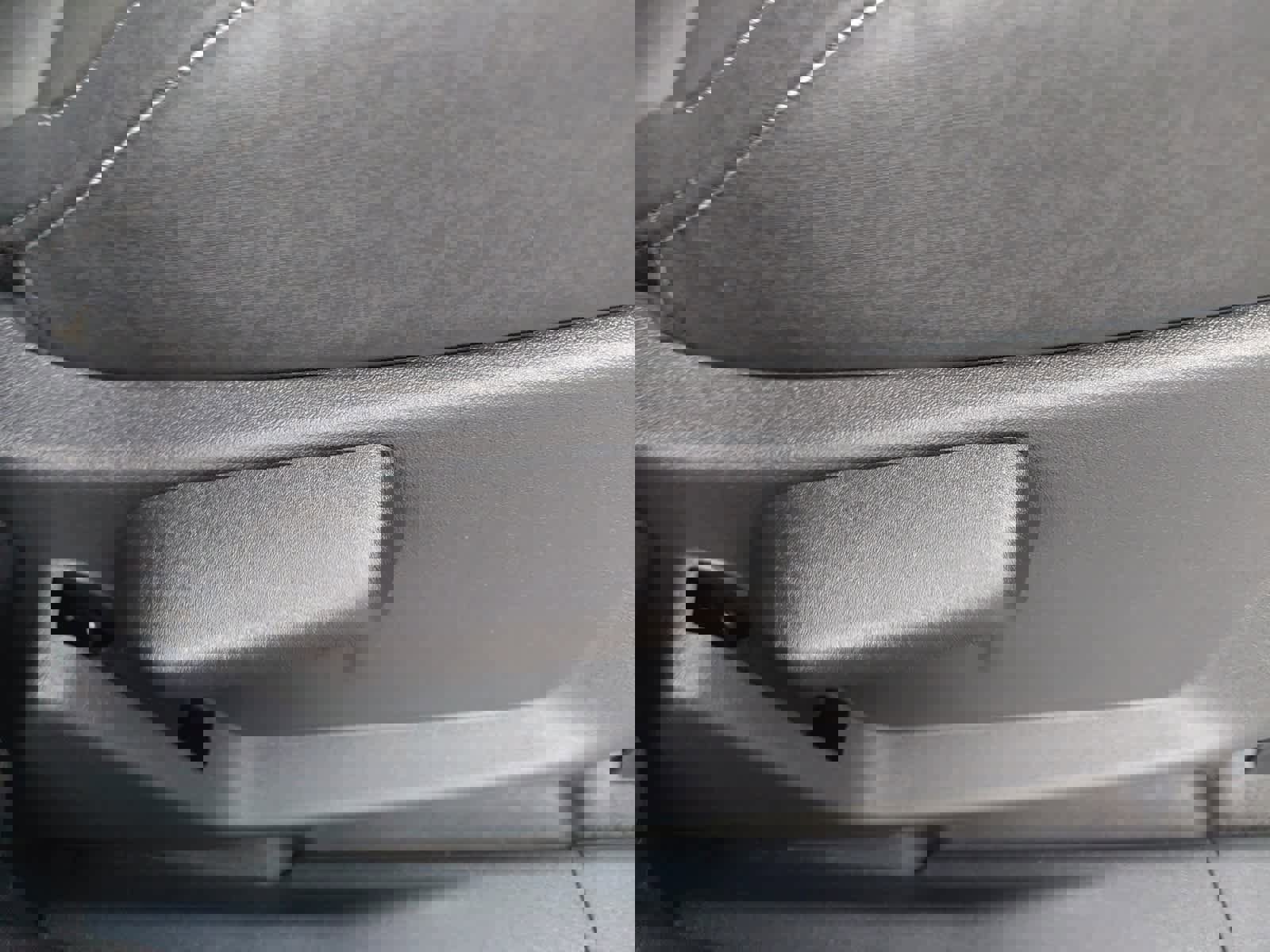 New 2025 Ford Bronco Badlands image 23