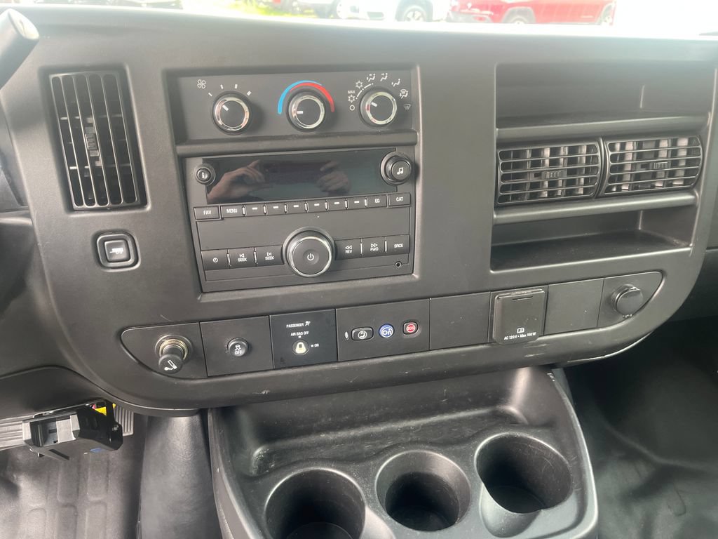 Certified 2019 GMC Savana 3500 w/ Power Convenience Package RWD image 18